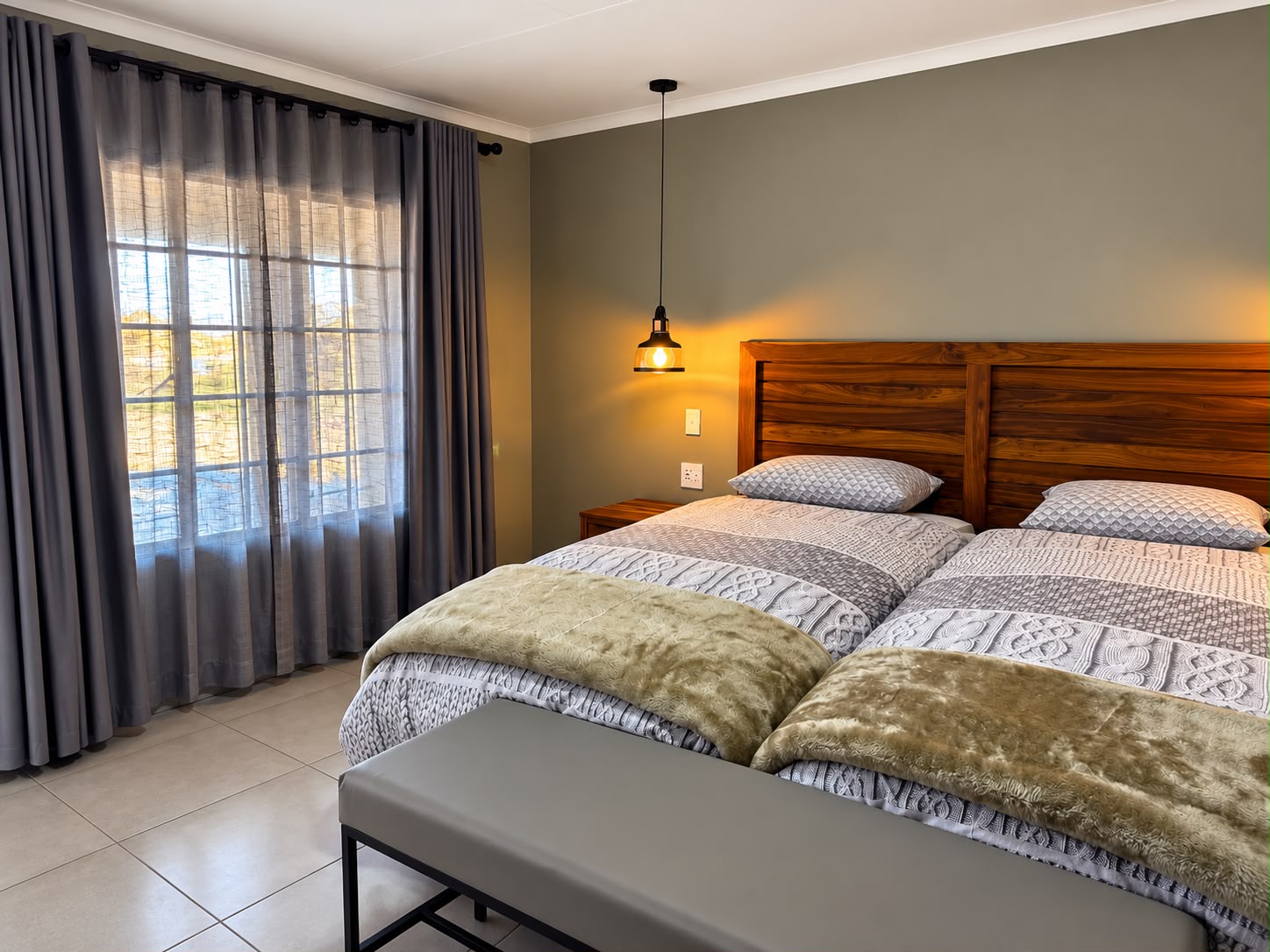 Deluxe II Suite